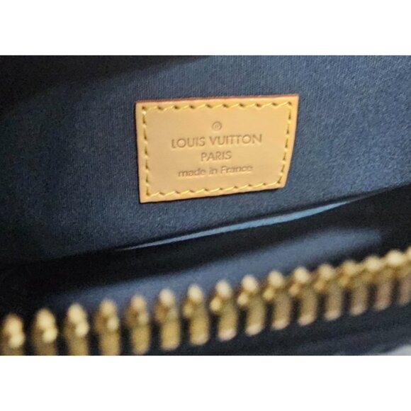 LOUIS VUITTON Alma GM Vernis Patent Monogram Green Bag Large Tote Satchel Bag LV - Picture 11 of 16